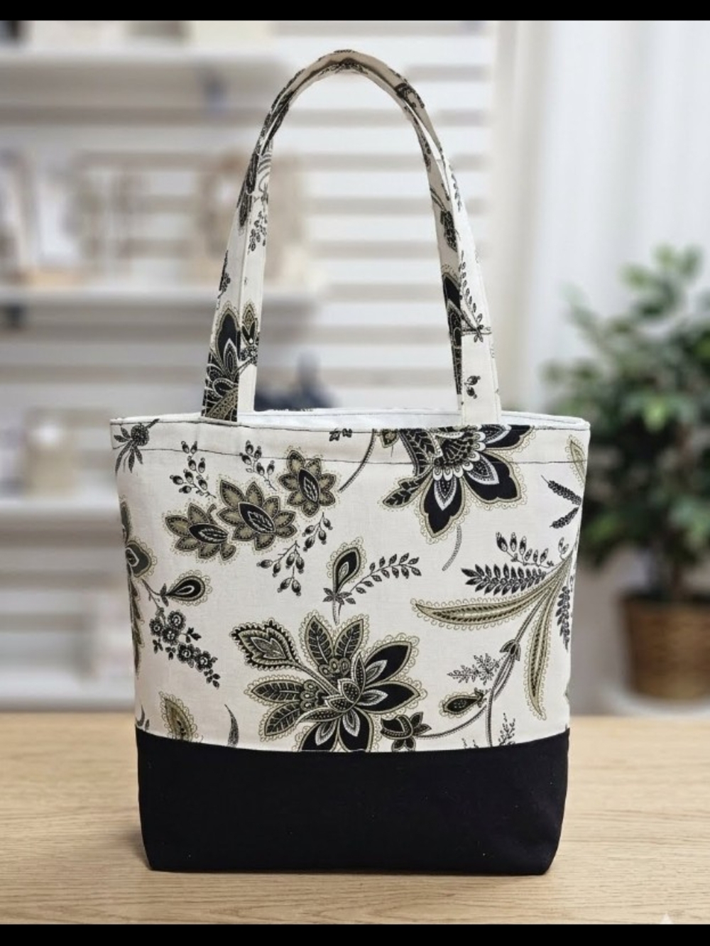 Floral Canvas Tote Bag in Cream and Black - Classic Everyday Tote